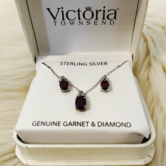 💛Sterling Silver Earrings & Necklace Set - Picture 5 of 8